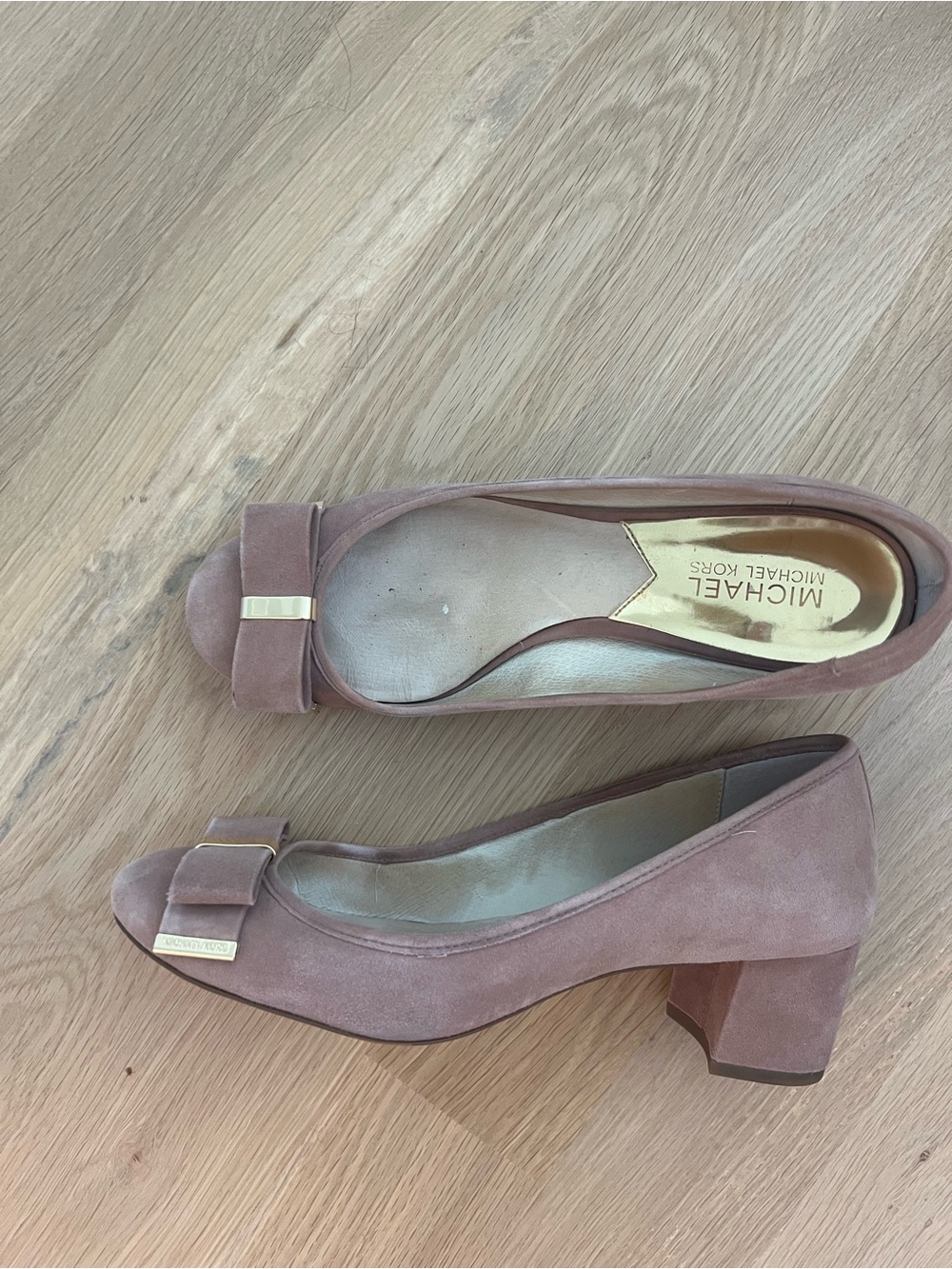 Michael Kors Mauve Suede Block Heel Pumps with Bow